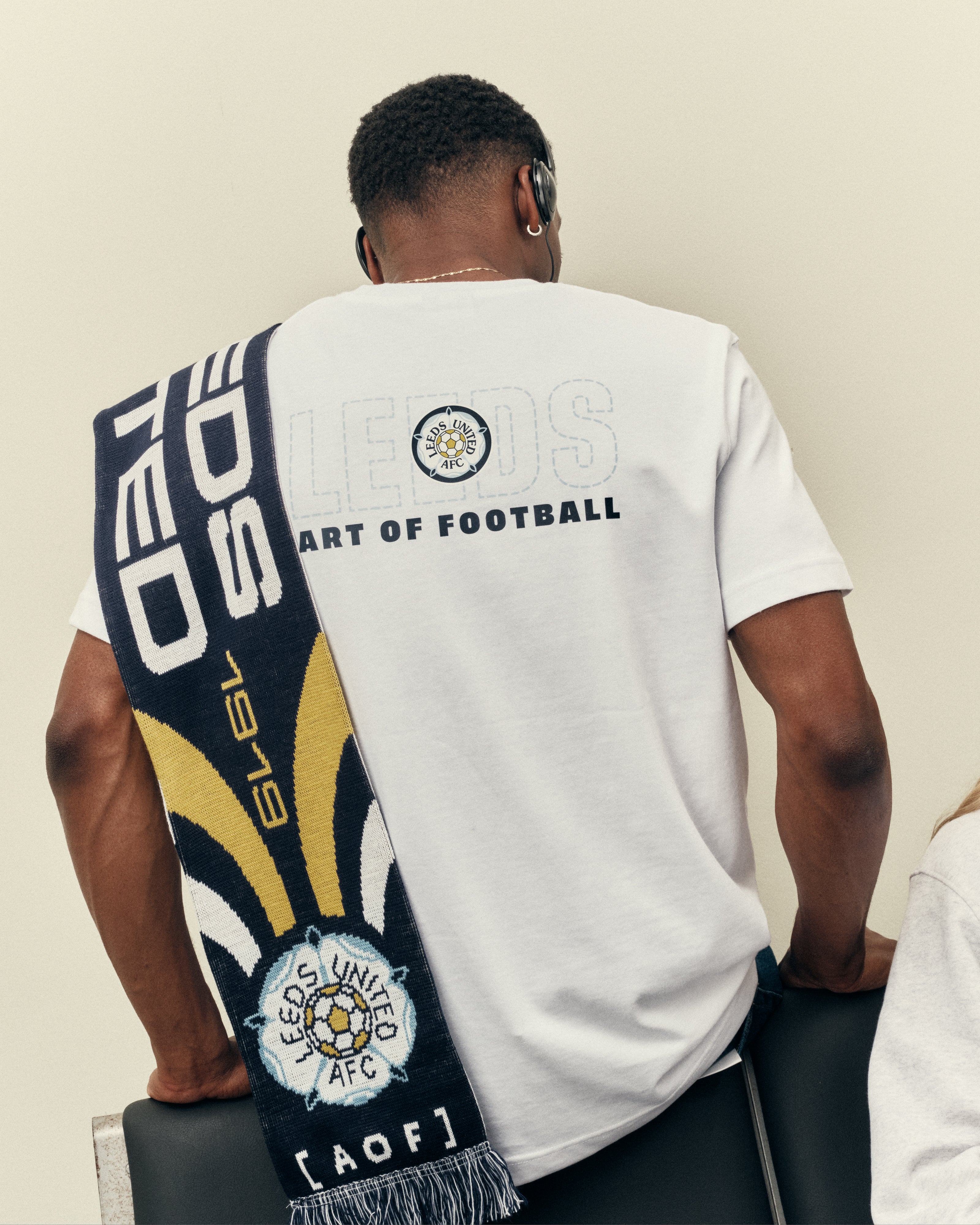 AOF x Leeds 90s Scarf | Knitted Accessories | Art of Football